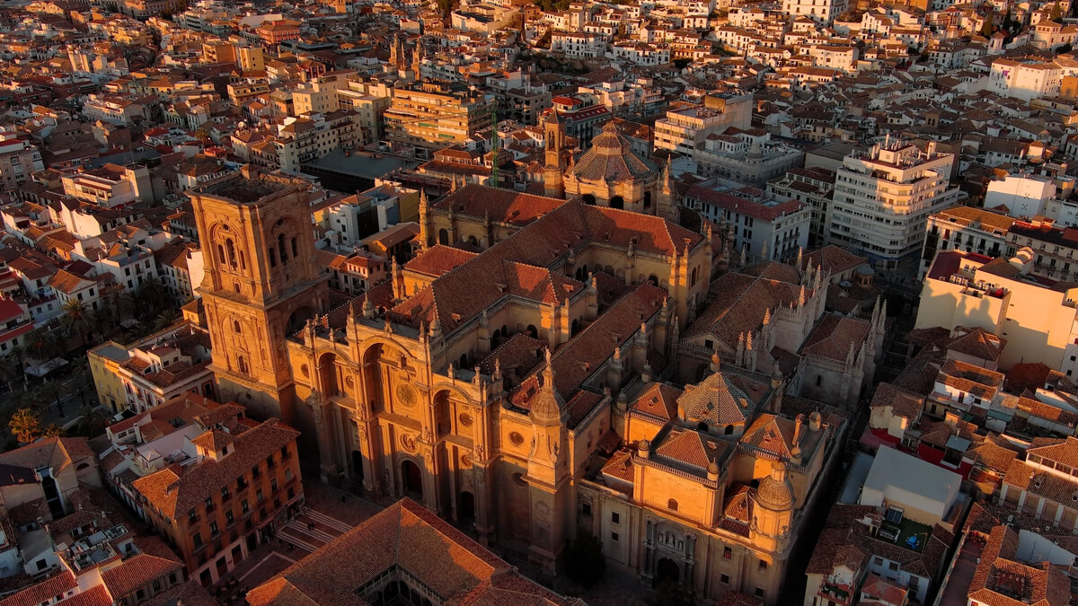 Catedral de Granada: Historia y curiosidades